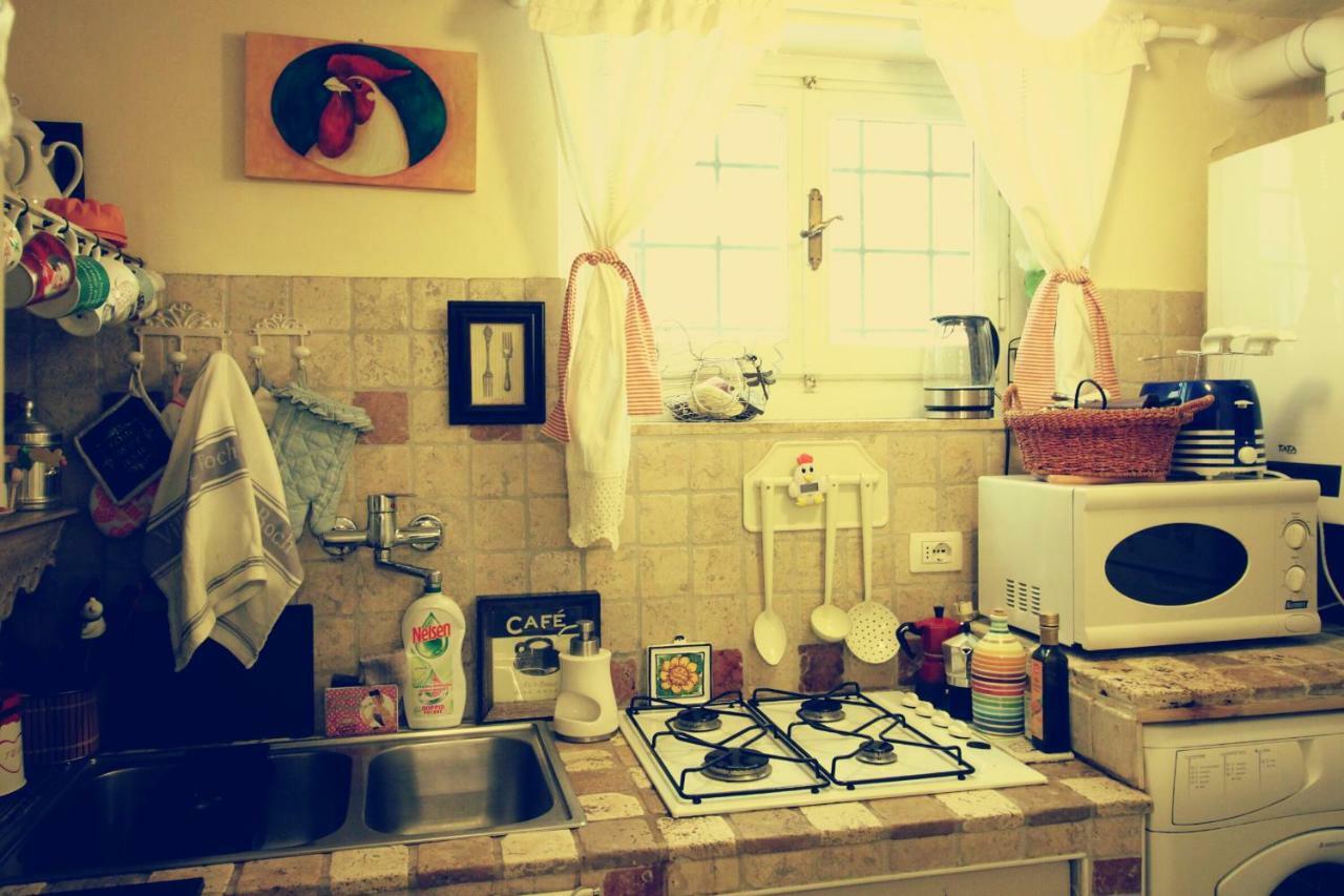 Hand Decorated House With Court Флоренция Екстериор снимка